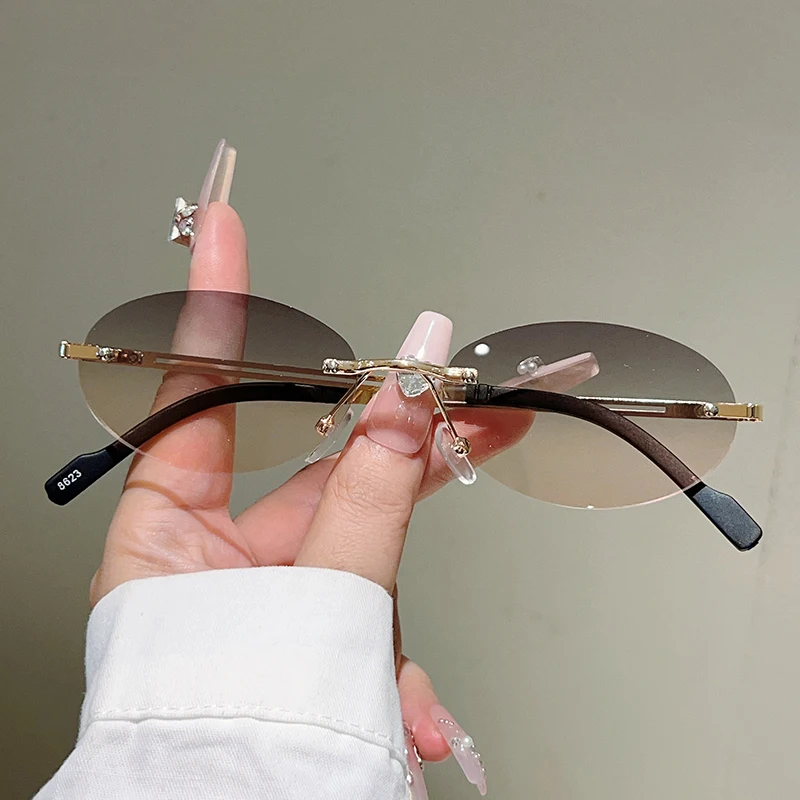 Vintage Outdoor Fashion - Randlose ovale Sonnenbrille für Damen, modische