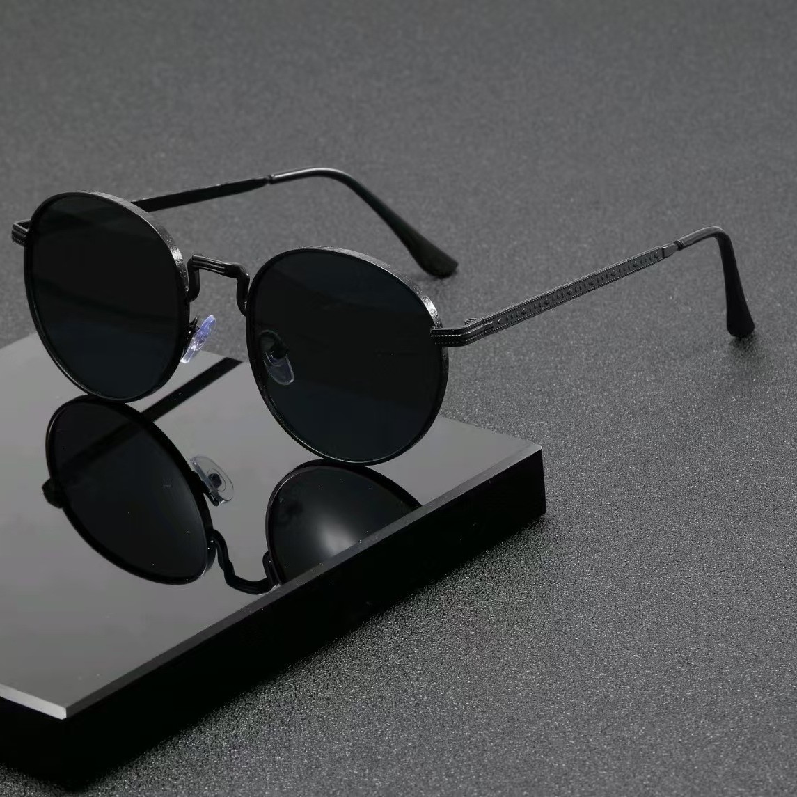 Vintage Fashion Enthusiasts - Modische Klassische Runde Sonnenbrille für Männer