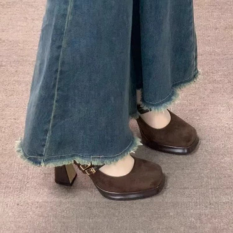 Vintage Dicke Hohe Damen Mary  – Vintage Fashion Online Bewertung und Preis