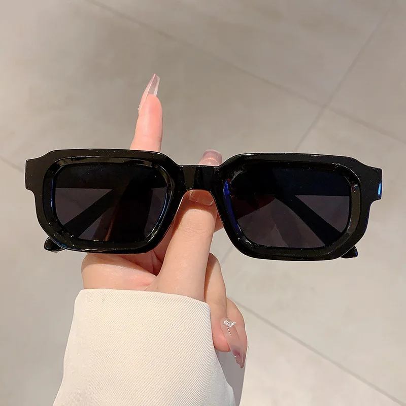 Vintage Rechteckige Sonnenbril – Vintage Fashion Enthusiasts Bewertung und Preis